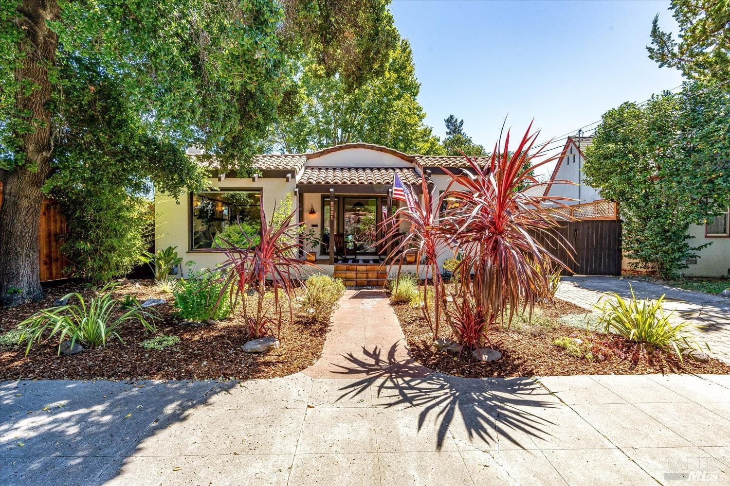 2221 Oak St, Napa, CA 94559, photo 1
