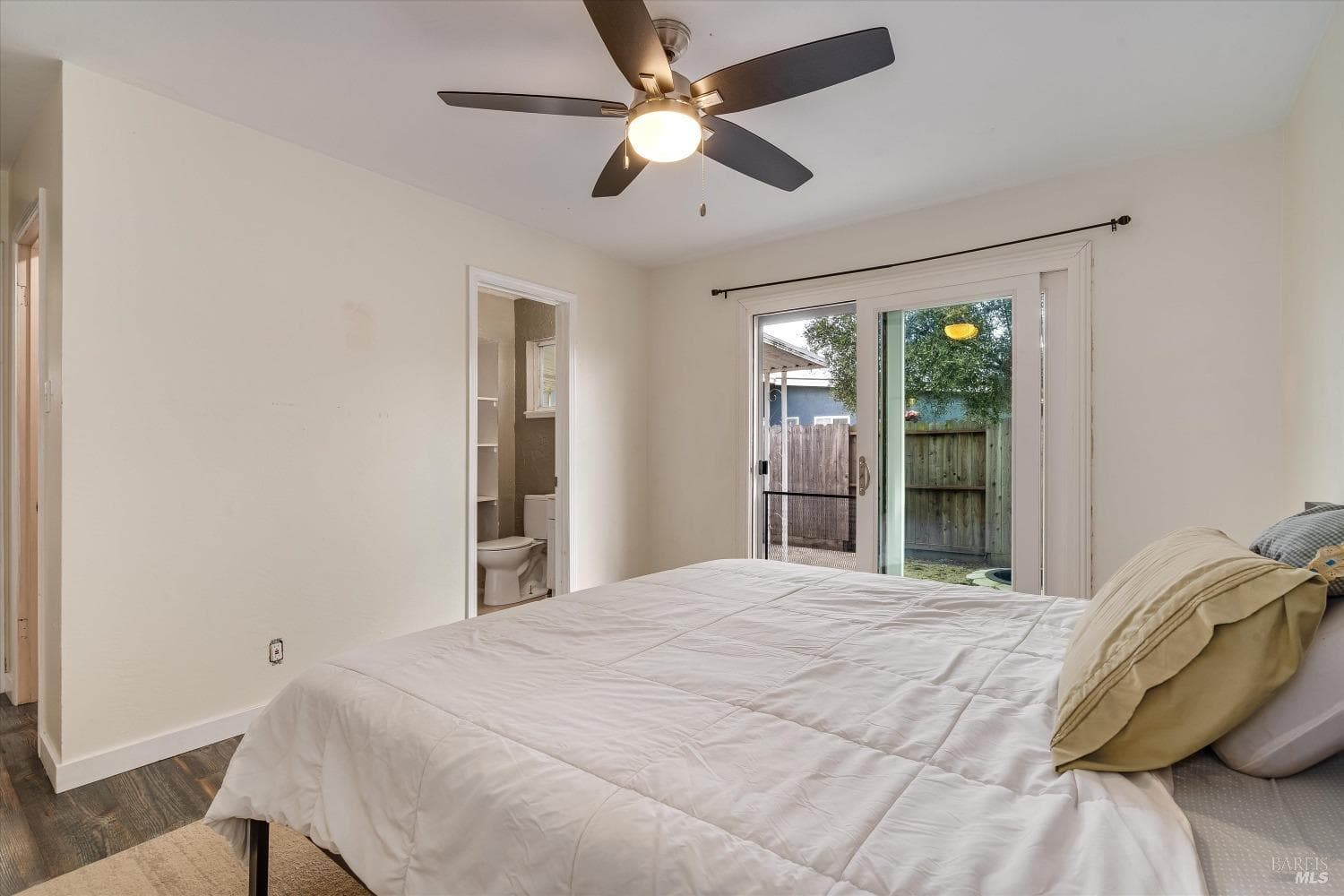 2365 Gerald Street, photo 24