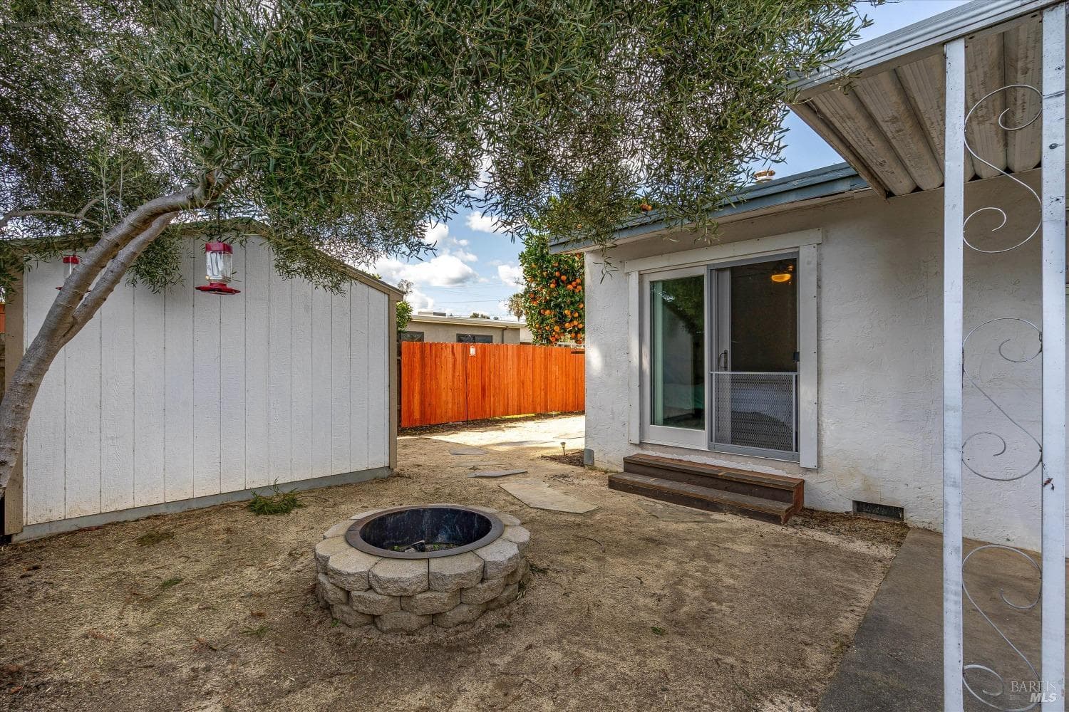 2365 Gerald Street, photo 34