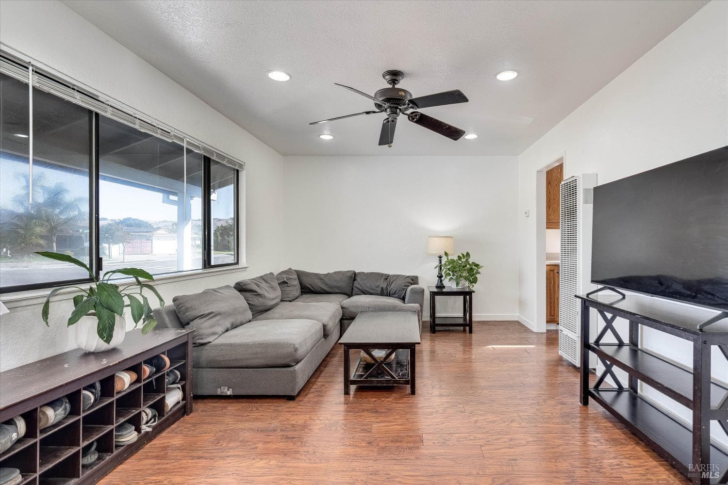 201 Folland Drive, photo 7